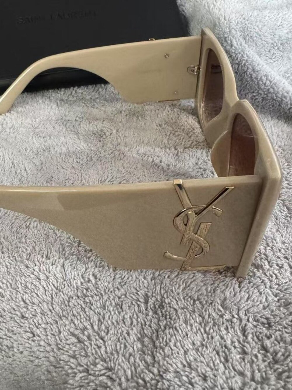 Saint Laurent Cream Square-Frame Sunglasses - Picture 9 of 11